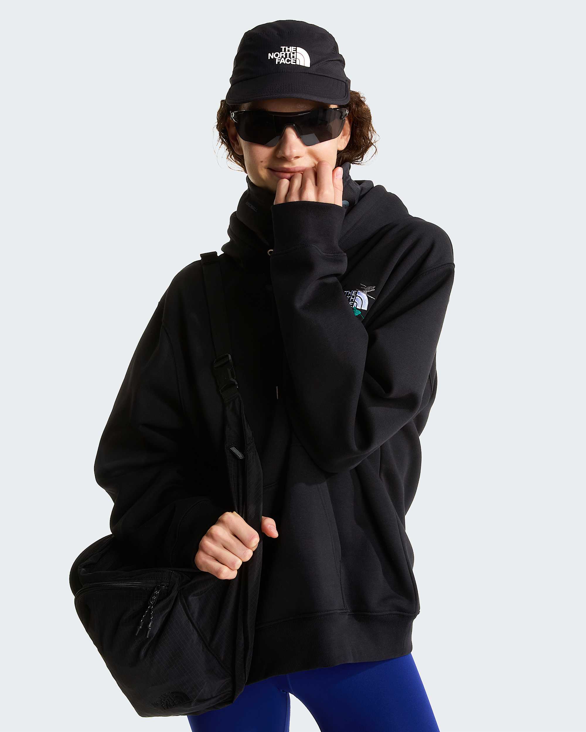 Bluza unisex z kapturem i haftowan grafik Off Piste TNF ALT18