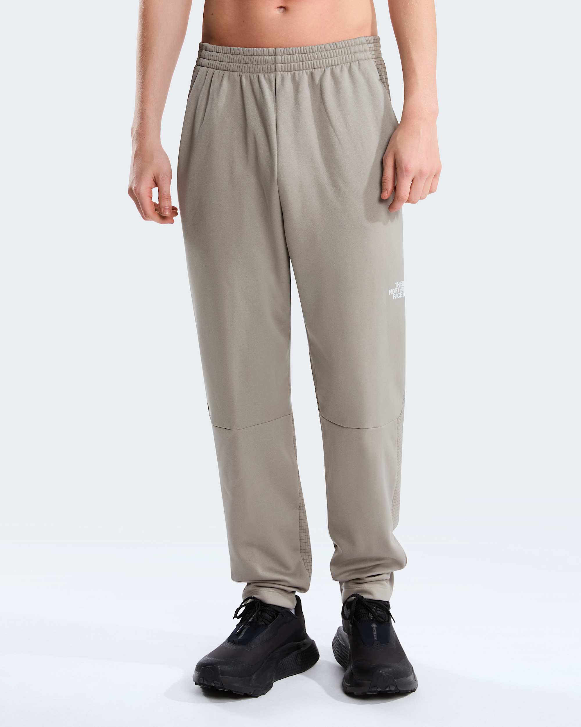 Mens Mountain Athletics Fleece Joggers 20 TNF HERO