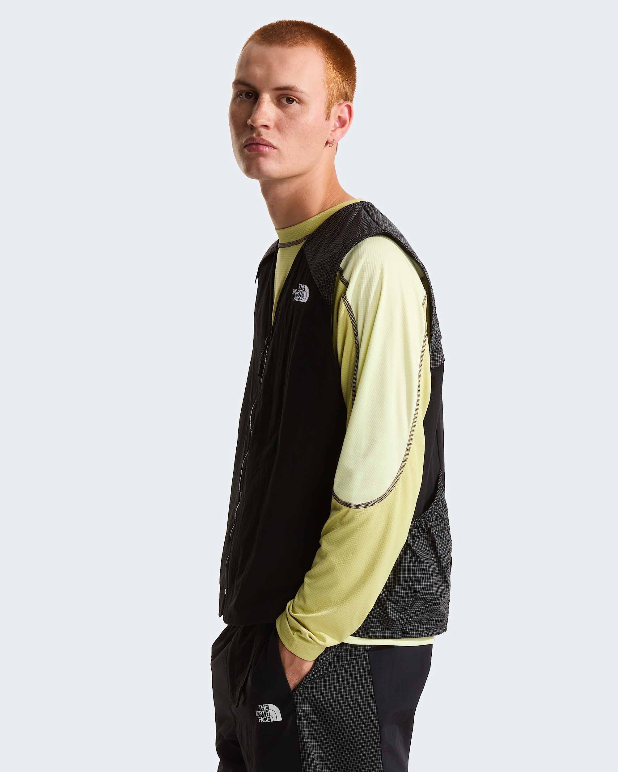 NSE Tech Weste in Unisex TNF alt6