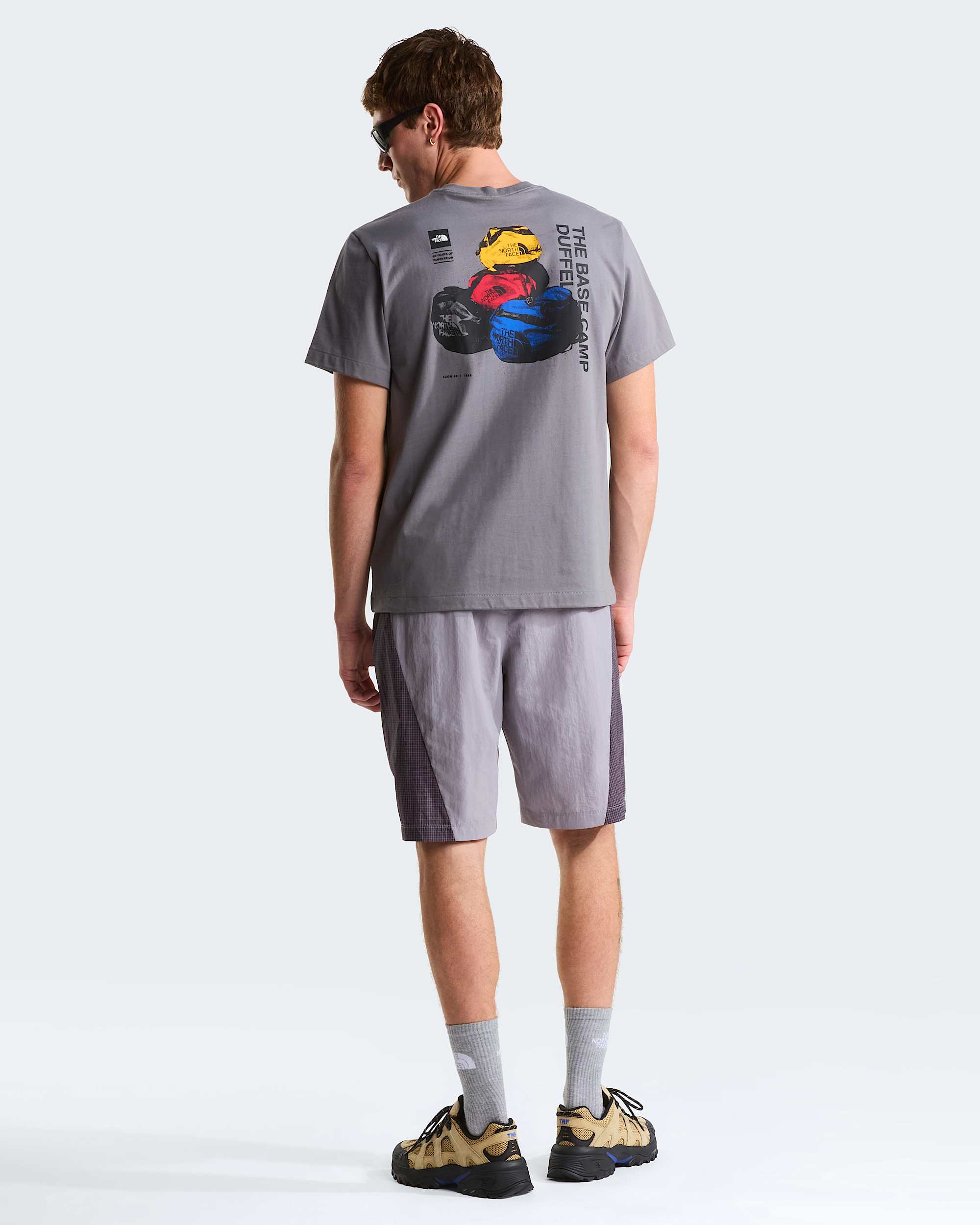 BCD Celebration relaxt geschnittenes TShirt mit Grafik fr Herren TNF alt6
