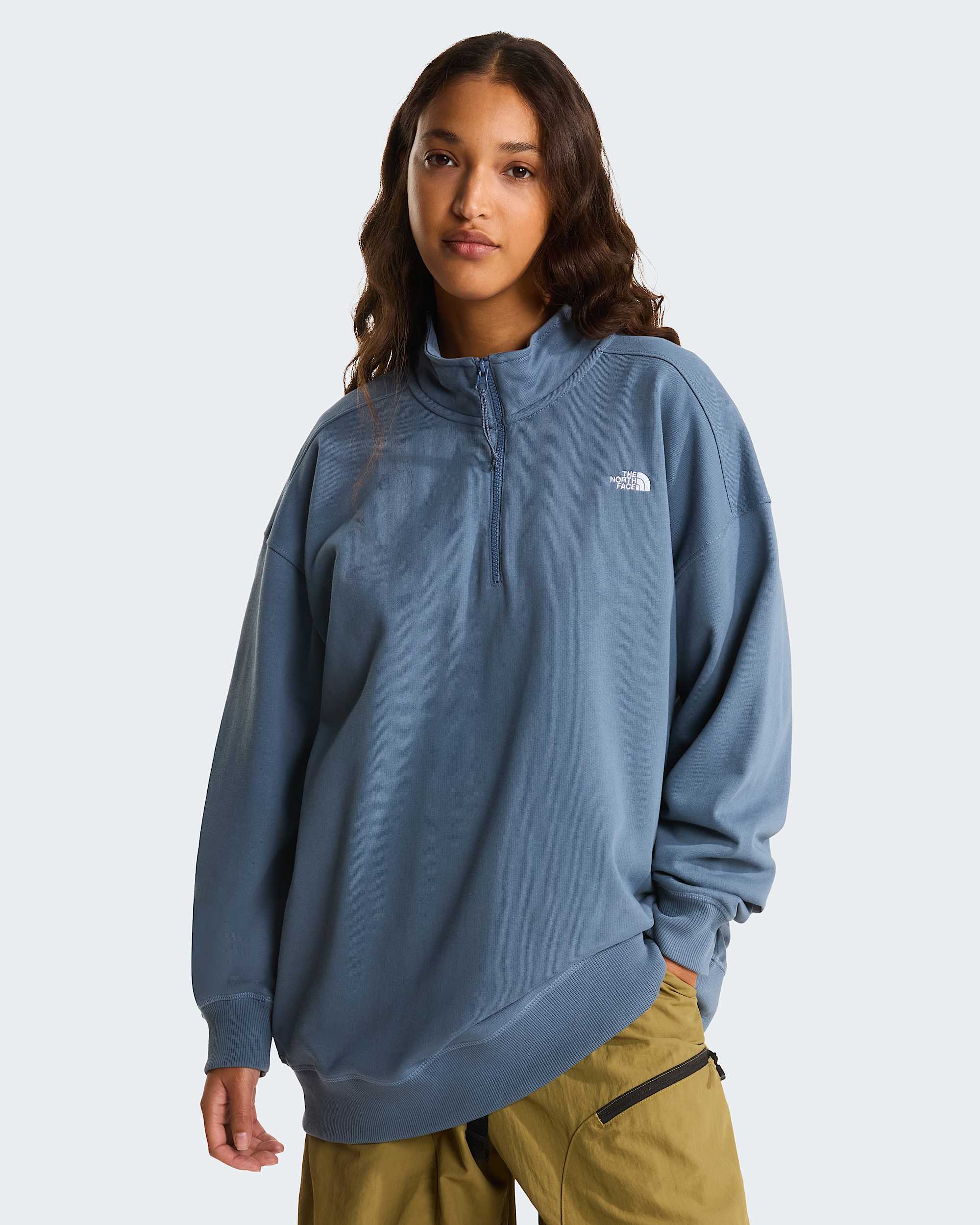 Essential leicht  relaxt geschnittenes Sweatshirt mit 14langem RV in Unisex TNF alt10
