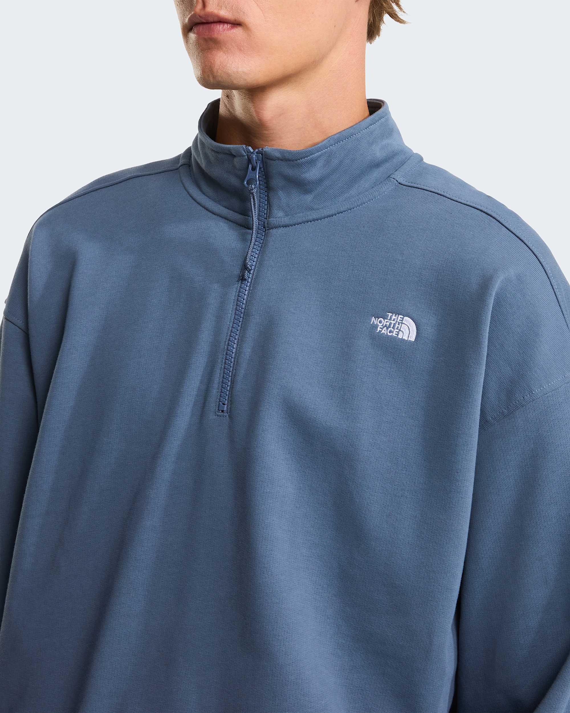 Essential leicht  relaxt geschnittenes Sweatshirt mit 14langem RV in Unisex TNF alt8