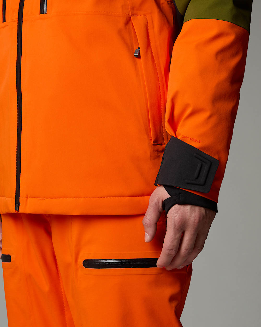 Mens Chakal Jacket TNF ALT12