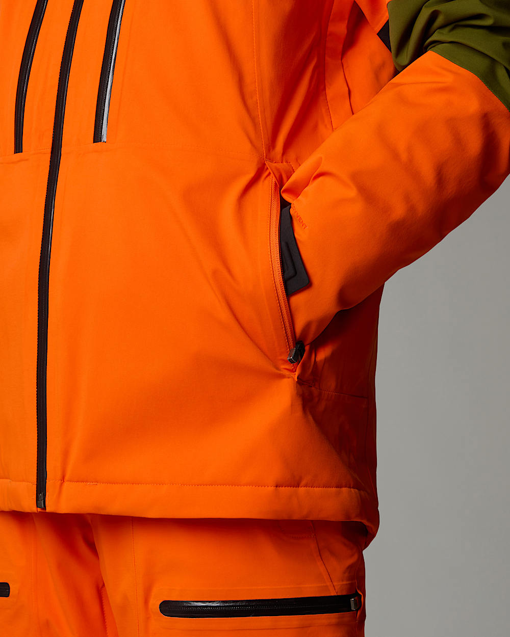 Mens Chakal Jacket TNF ALT13