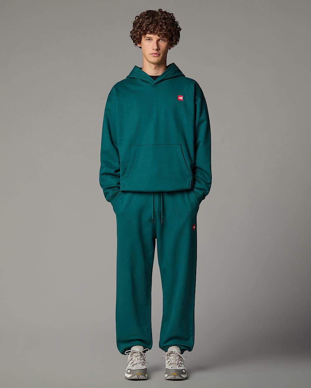 AXYS Relaxed Joggers TNF ALT3