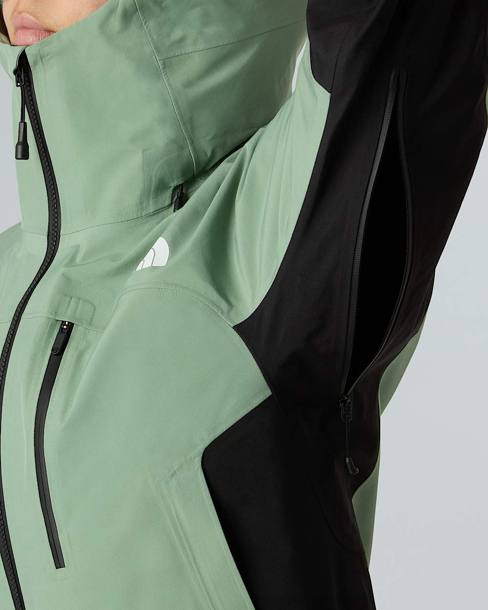 Womens Summit Eastwall GORETEX Jacket TNF ALT6