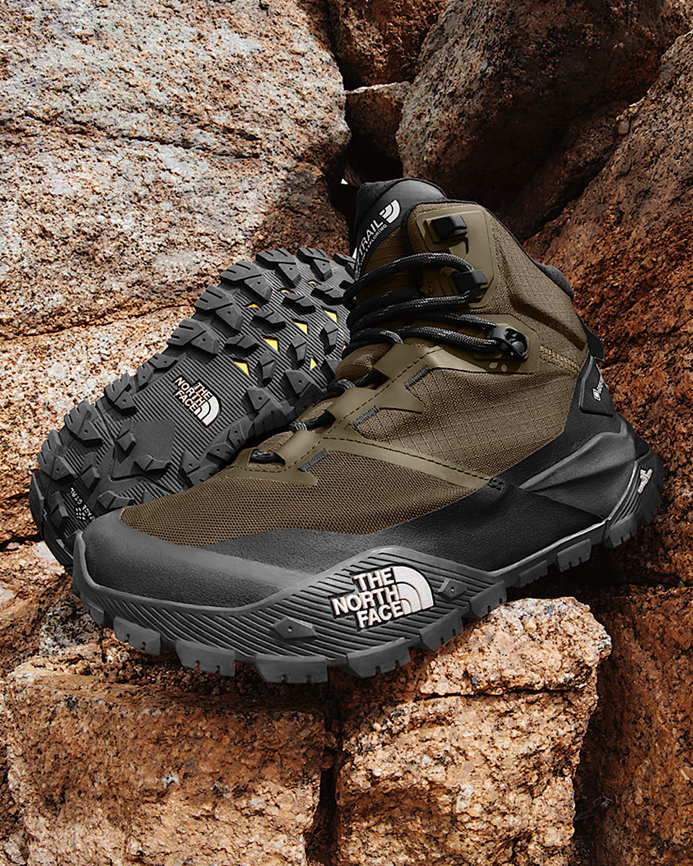 Mens Offtrail GORETEX Hiking Boots TNF ALT3