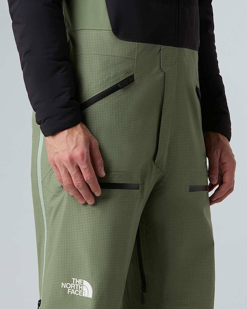 Mens Summit Tsirku GORETEX Pro Bib Trousers TNF ALT6