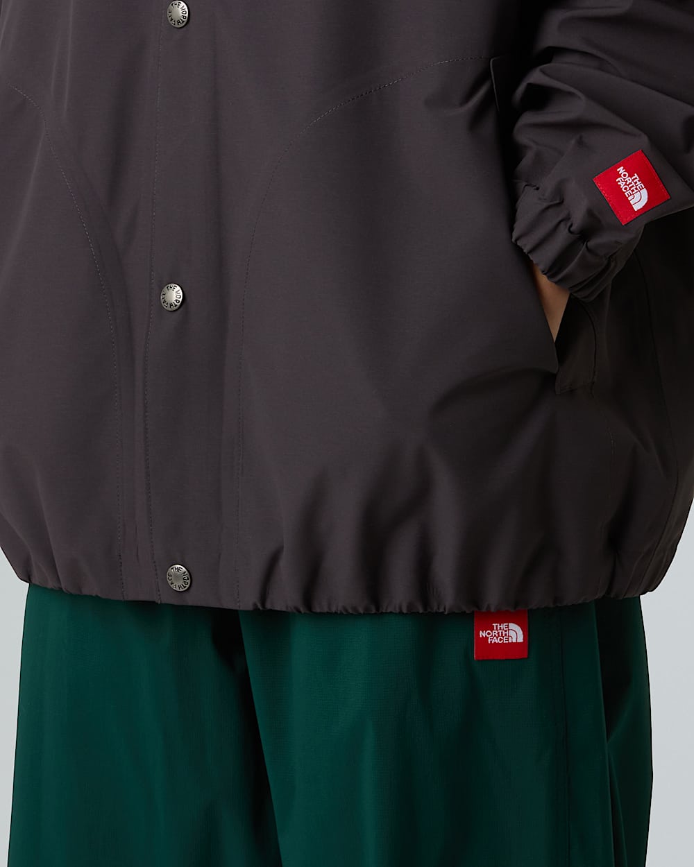 Unisex Red Box DryVent Coaches Jacket TNF ALT12