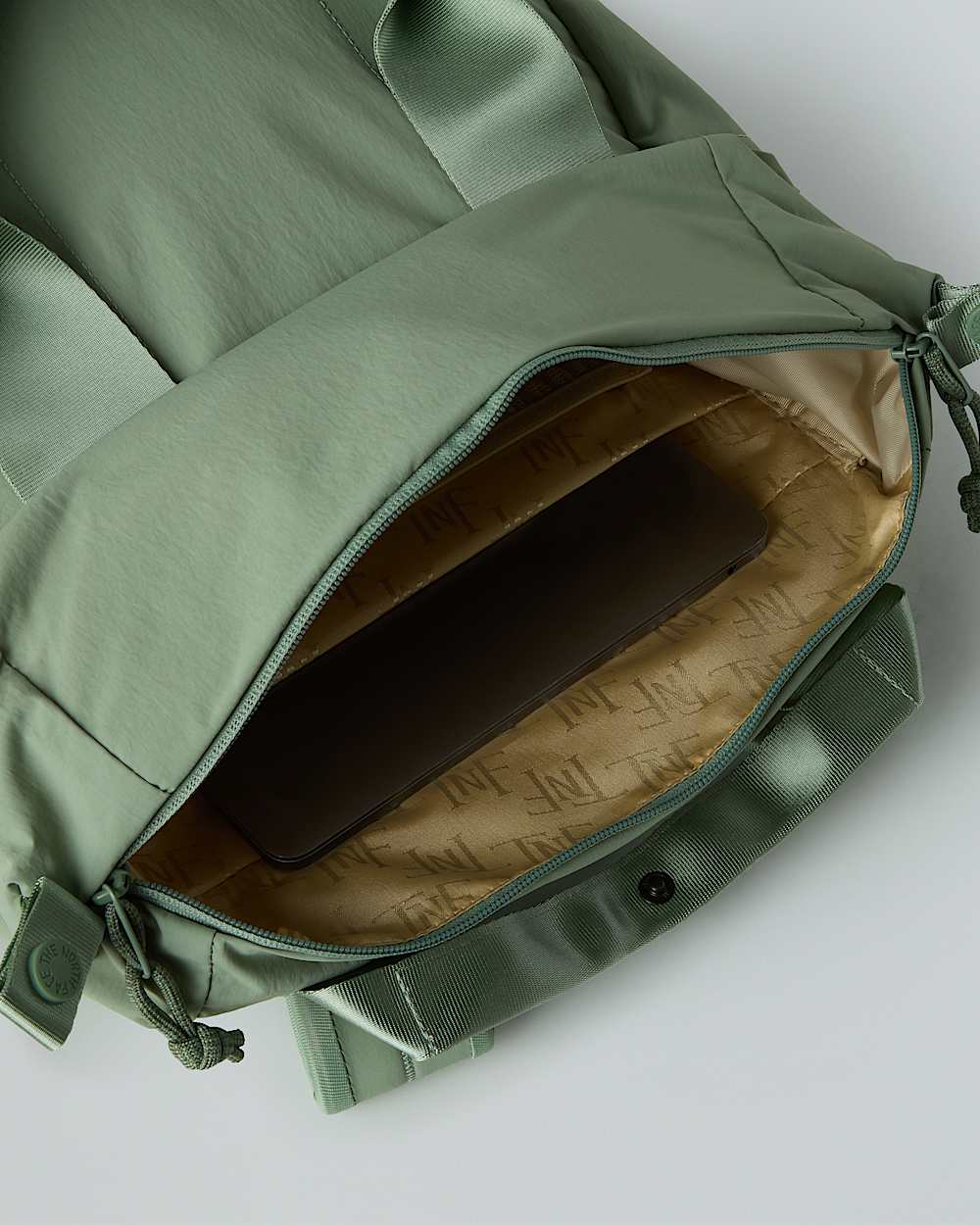 Sac  dos utilitaire Never Stop pour femme TNF Slate Moss ALT5