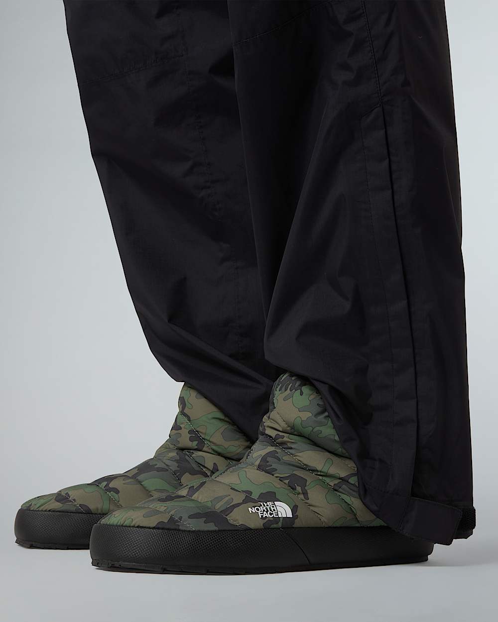 Mens ThermoBall Traction Winter Booties TNF ALT2