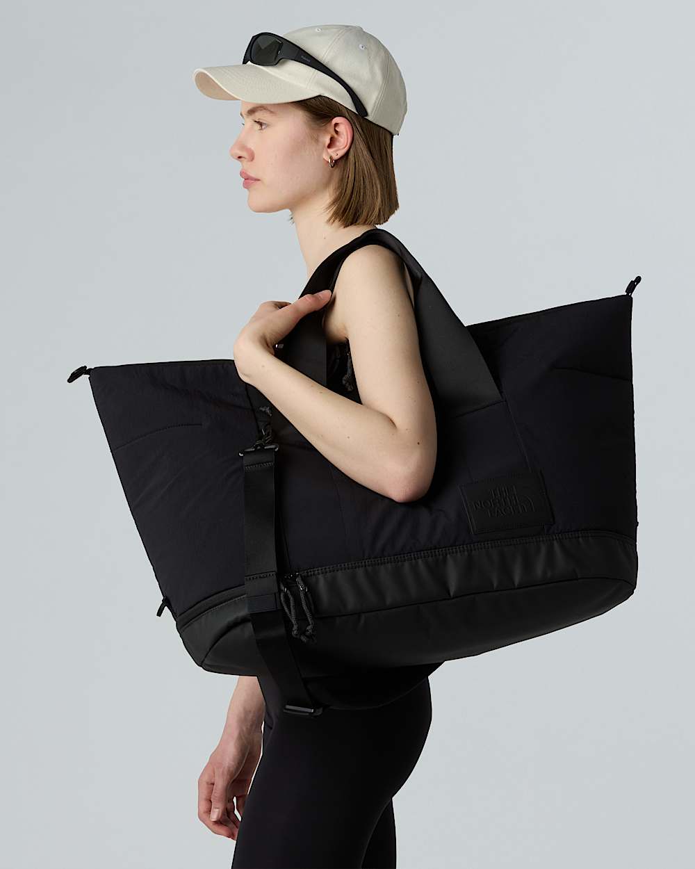 Borsone Never Stop Weekender da donna TNF ALT1