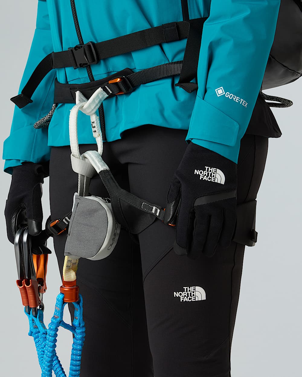 Amp Gloves TNF ALT1