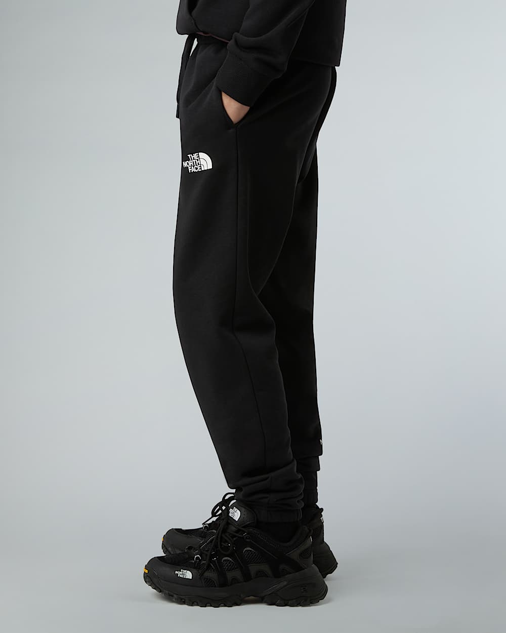 Teens Regular Tapered Joggers TNF ALT2