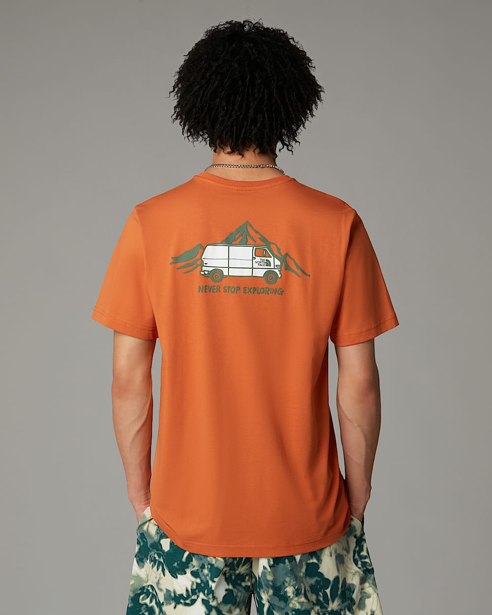 Mens Outdoor Graphic TShirt TNF ALT4
