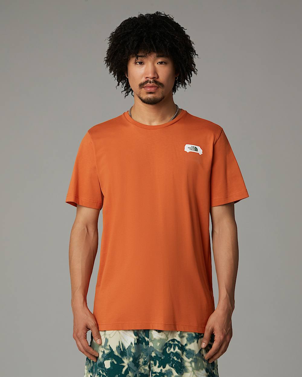 Mens Outdoor Graphic TShirt TNF ALT5