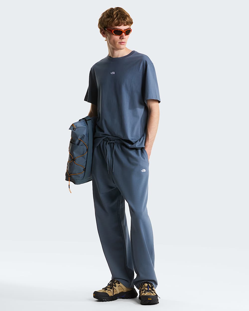 Mens Essential Light Relaxed Straight Joggers TNF ALT1
