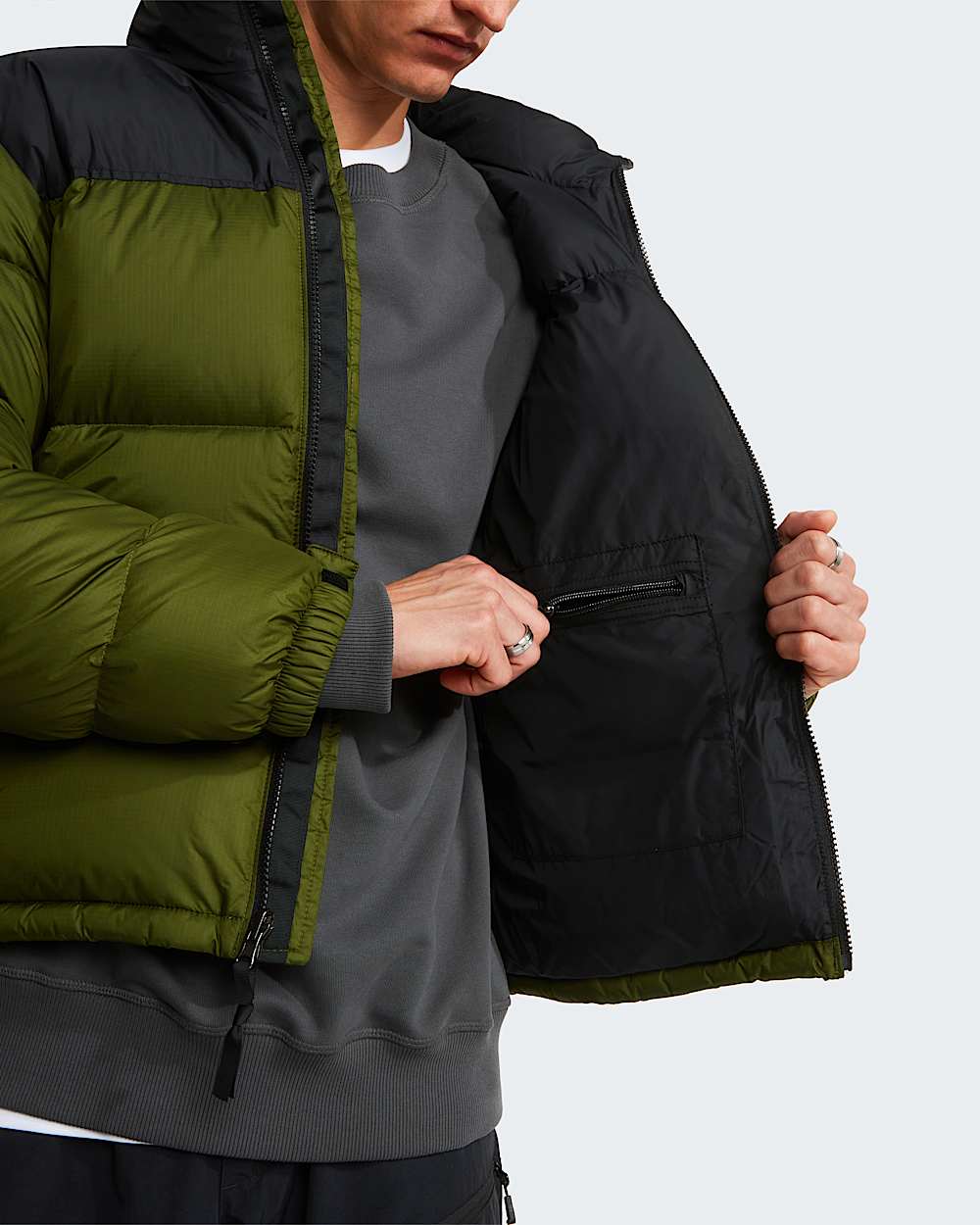 Mens 1996 Retro Nuptse Jacket TNF Woodland GreenTNF Black ALT9