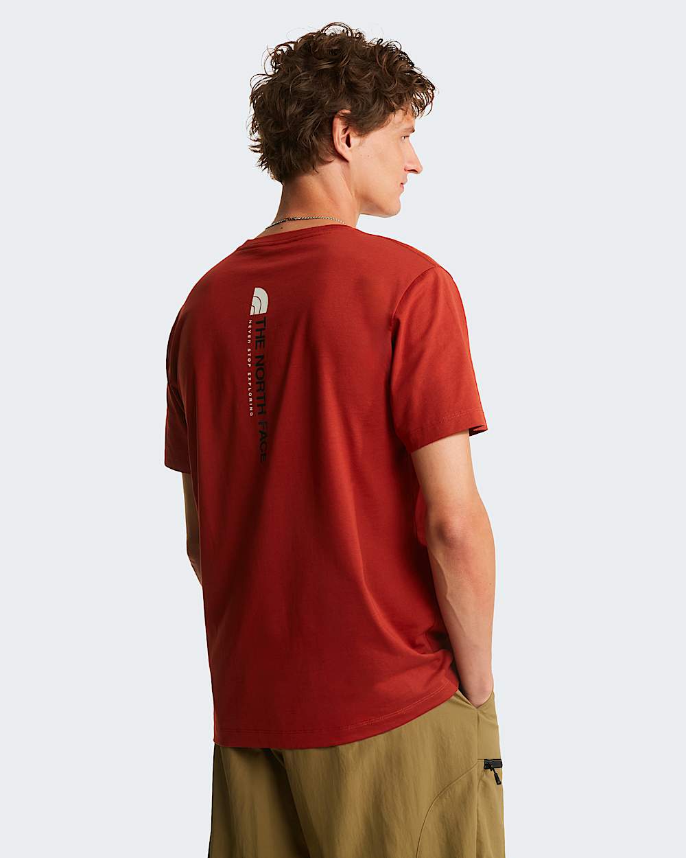 Mski Tshirt z grafik o regularnym kroju Vertical TNF HERO