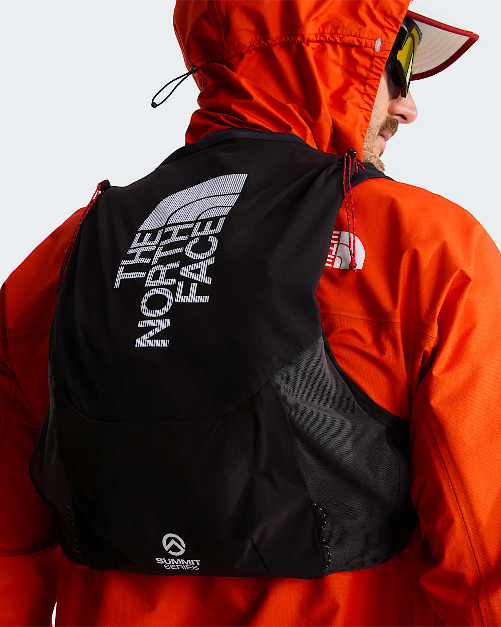 Chaleco de correr Summit de 10 litros TNF TNF BlackAsphalt Grey ALT5