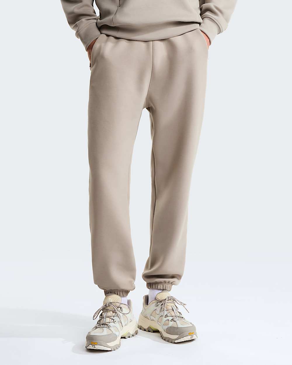 Mens Dynamic Joggers TNF HERO