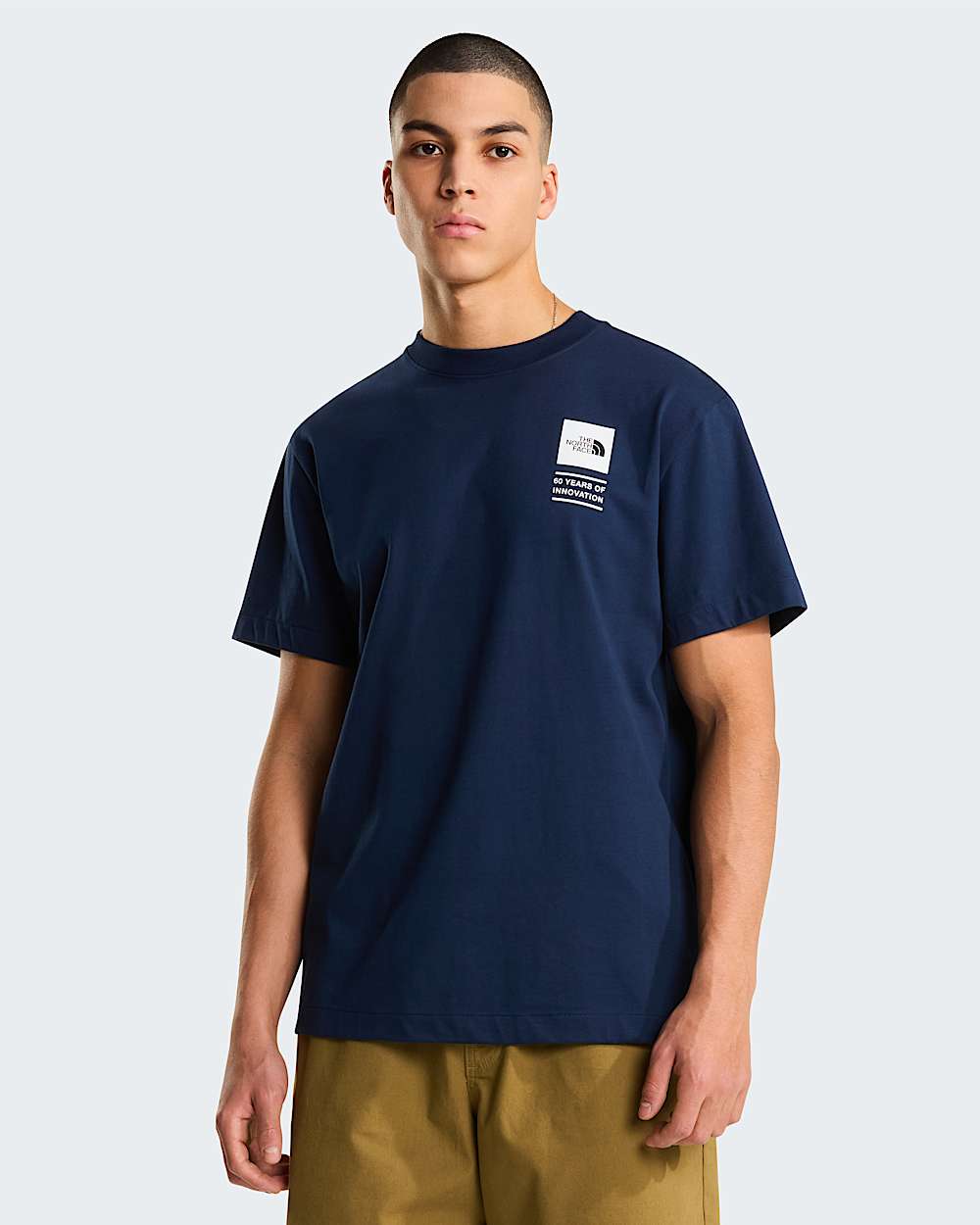Tshirt dcontract graphique TNF Celebration pour homme TNF ALT1