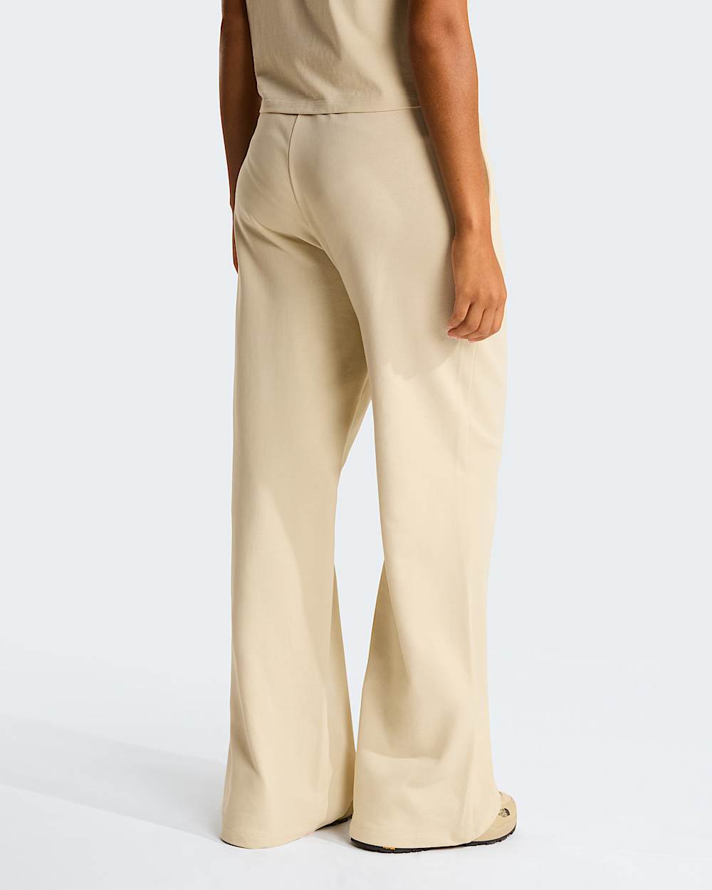 Womens Essential Light Wide Leg Joggers TNF ALT3