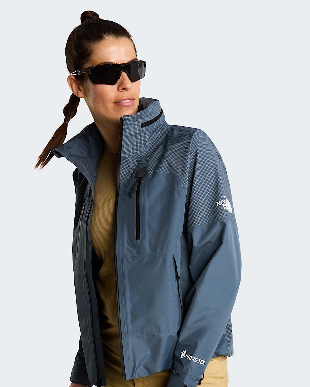Womens Hike Devils Thumb GORETEX Jacket TNF ALT11