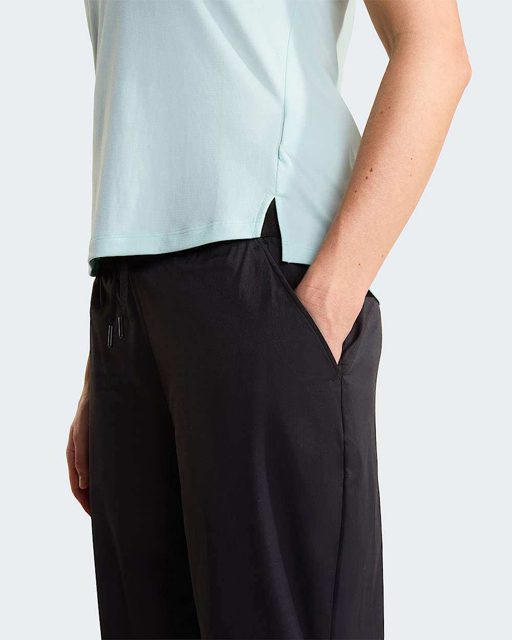 Womens Aphrodite Arise Ankle Trousers TNF ALT4