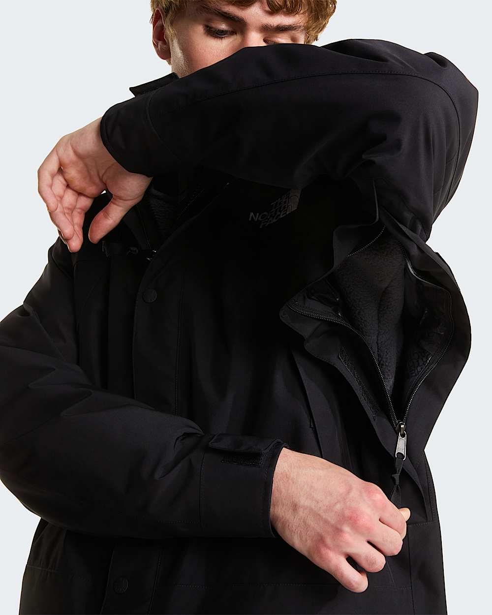 Unisex GORETEX Mountain Jacket TNF ALT10