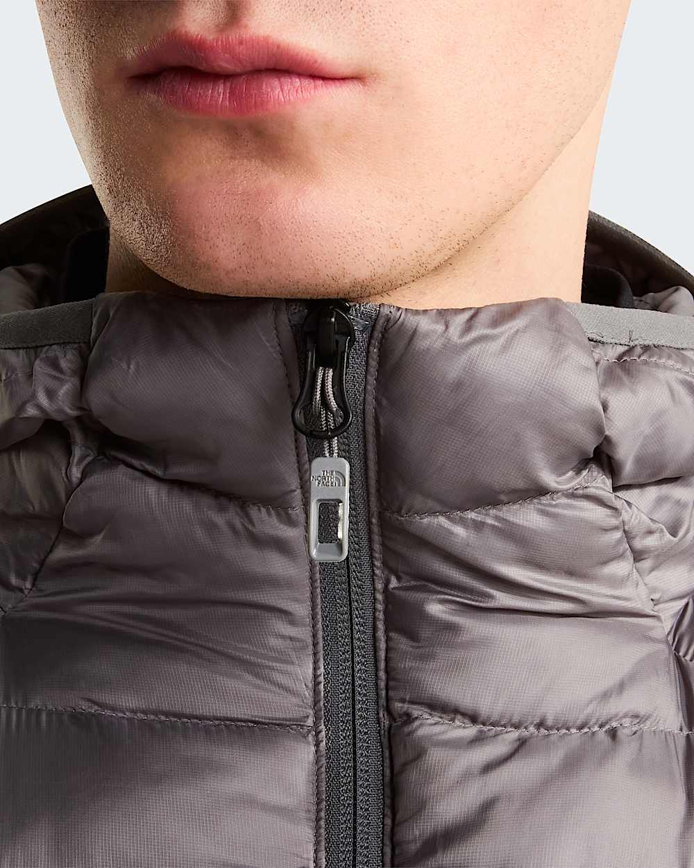Huila Synthetic Insulation Hooded Jacket M TNF Smoked Pearl ALT6