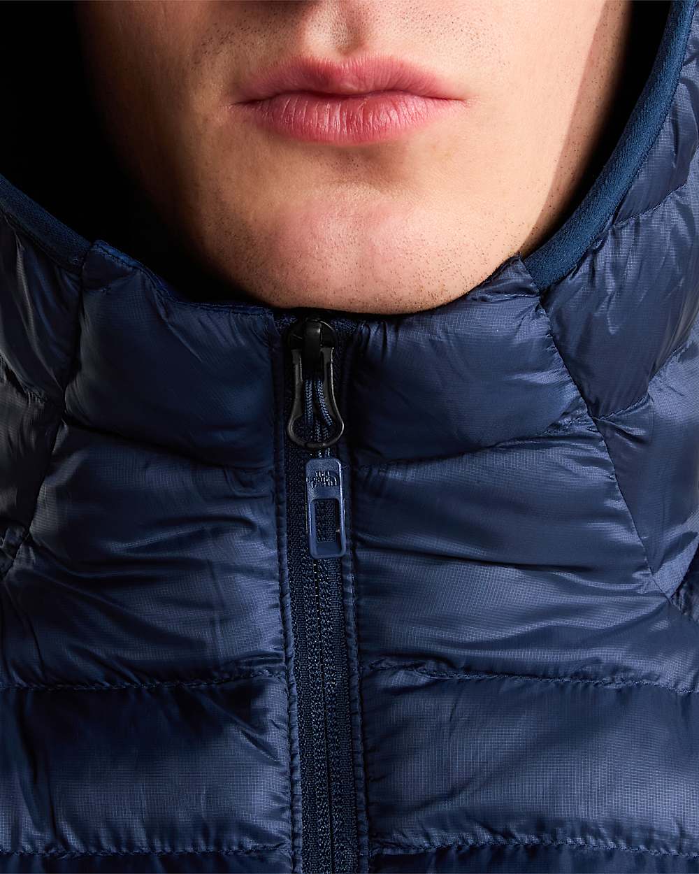 Mens Huila Synthetic Insulation Hooded Jacket TNF Summit Navy ALT6