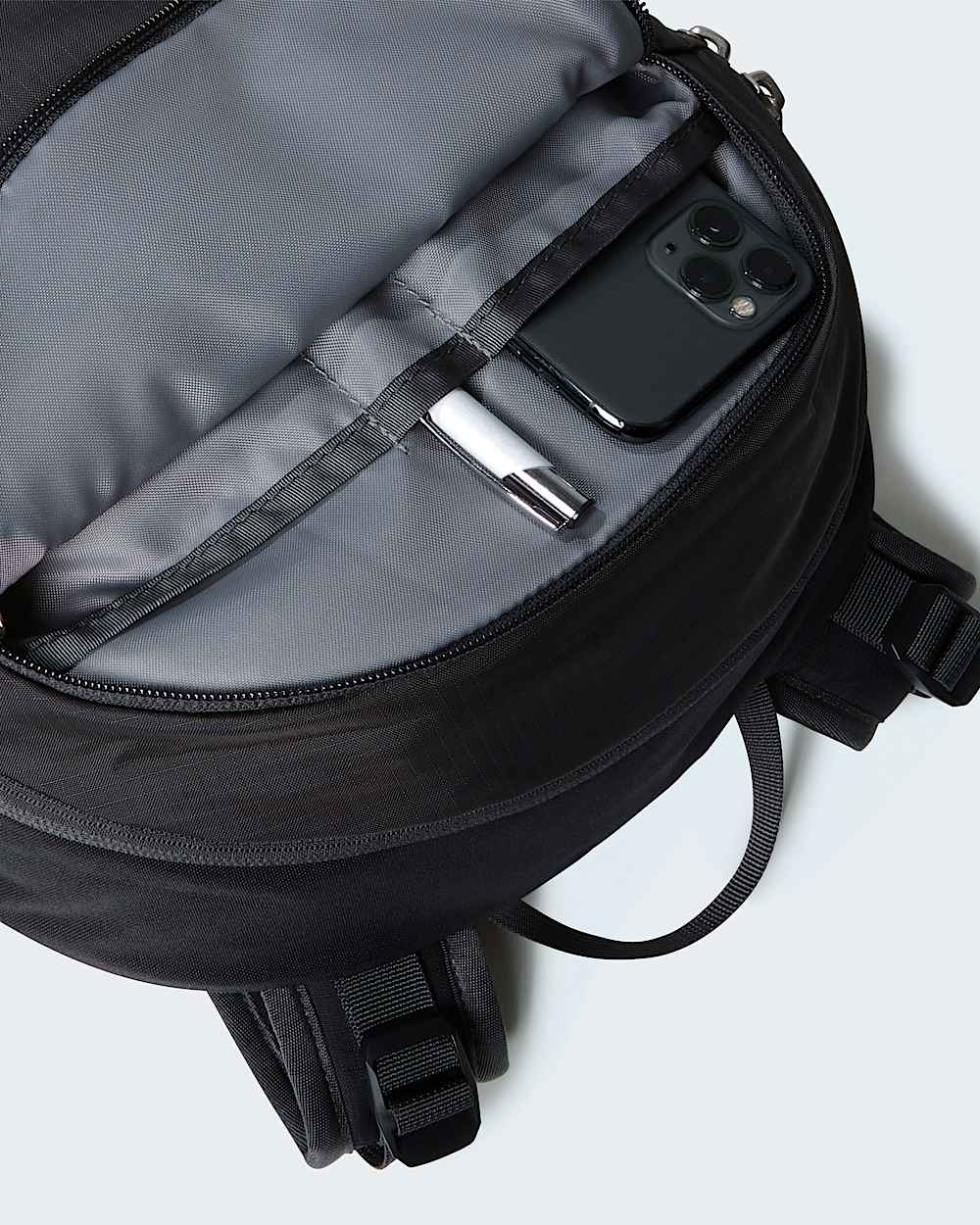 Basin 15Litre Backpack TNF ALT5