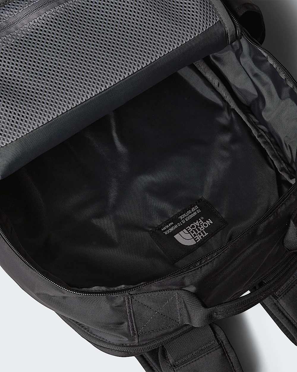 Base Camp Daypack TNF ALT6