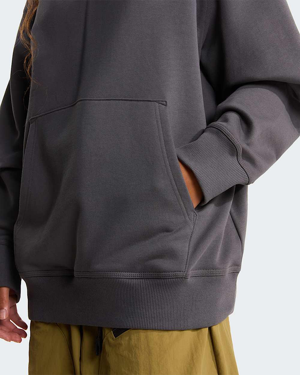 1966 Motion relaxt geschnittener Kapuzenpulli mit Grafik in Unisex TNF Anthracite Grey ALT14