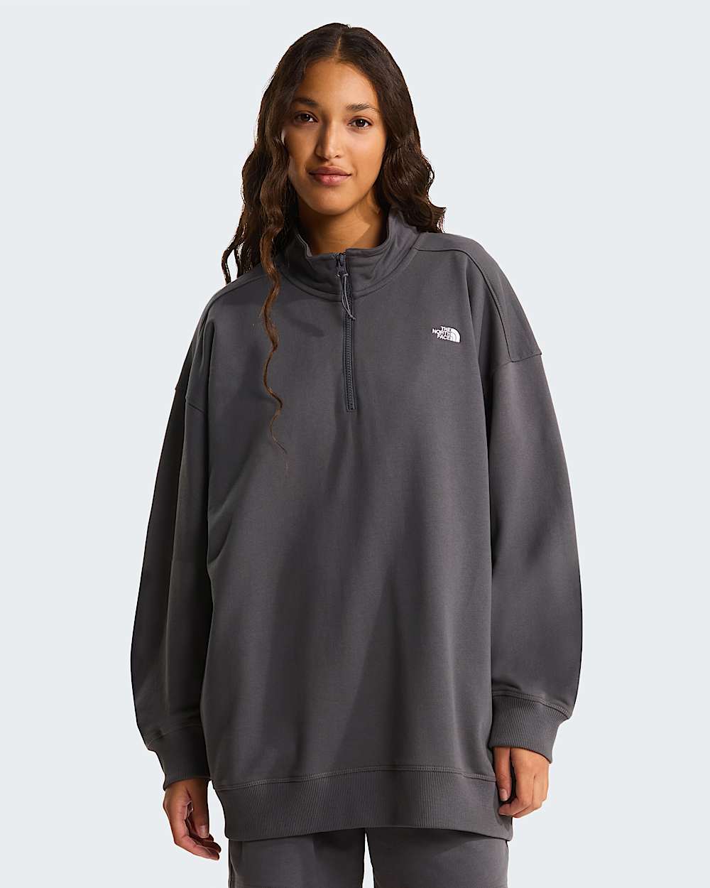 Essential leicht  relaxt geschnittenes Sweatshirt mit 14langem RV in Unisex TNF Anthracite Grey ALT8
