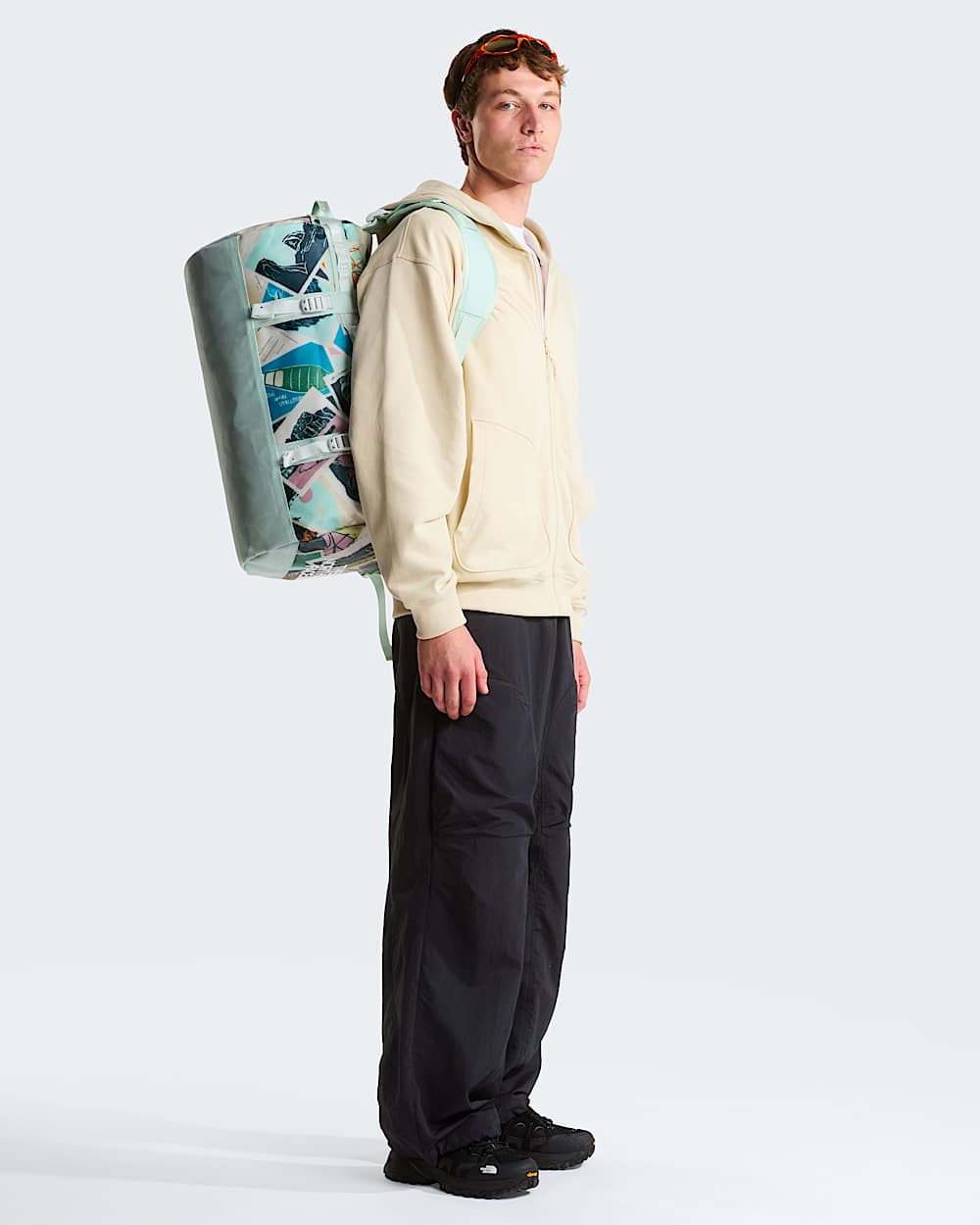 Unisex Essential Oversized Hoodie TNF ALT3