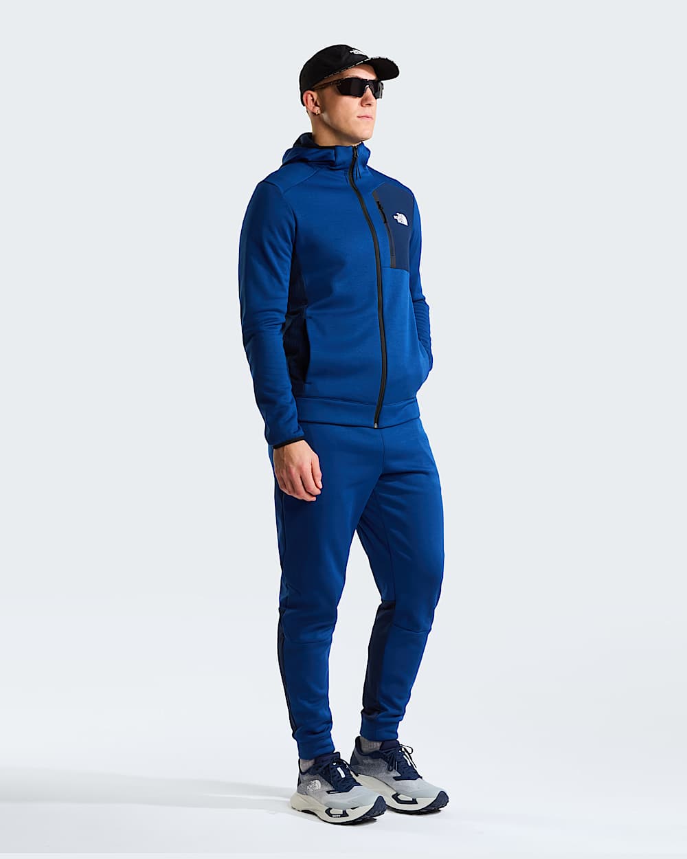 Mens Mountain Athletics Fleece Joggers TNF Estate BlueSummit NavySummit Navy ALT1