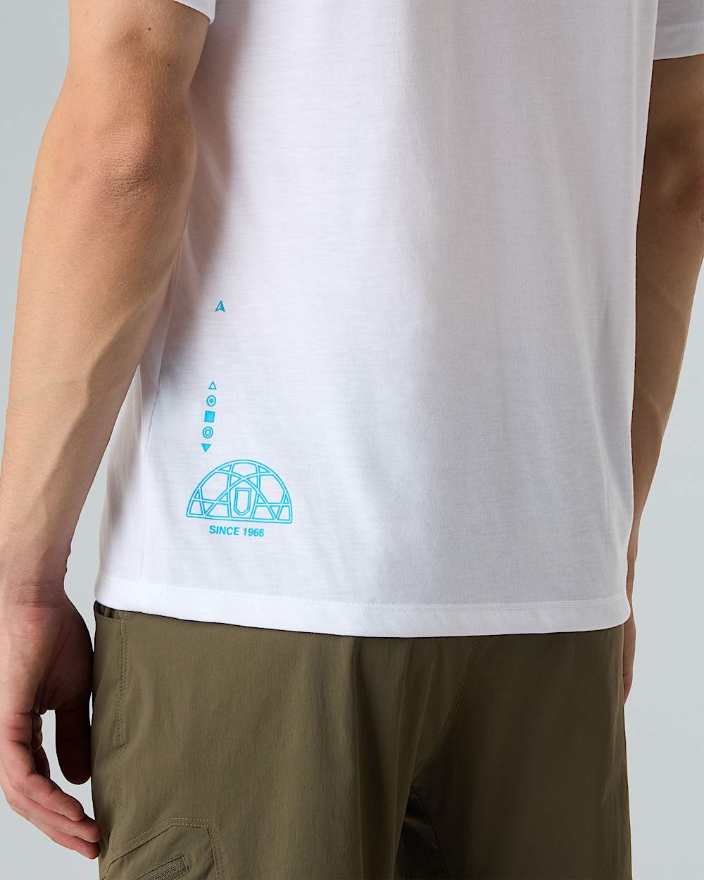 Tshirt Multiple Placement Graphic pour homme TNF ALT9