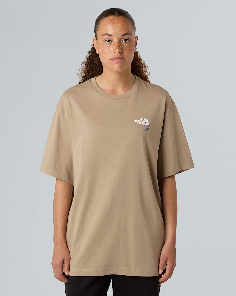 Unisex Explore Carabiner Relaxed TShirt TNF ALT10
