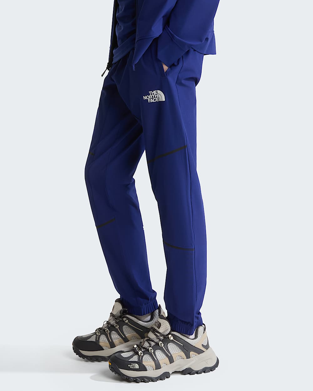Geweven Mountain Athleticsbroek voor tieners TNF Bold Blue ALT2