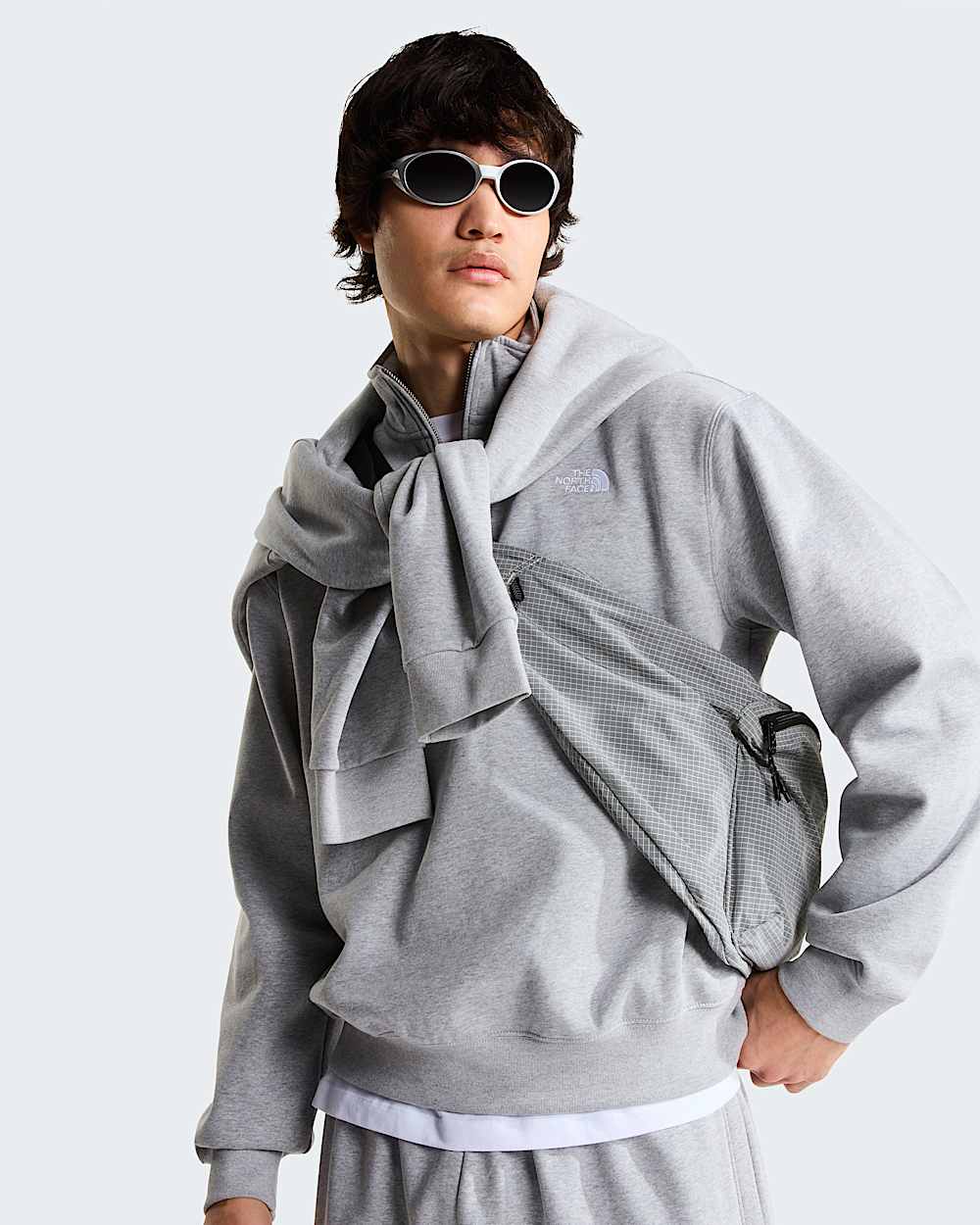 Mens Essential Simple Dome Relaxed 14 Zip Sweatshirt TNF ALT5
