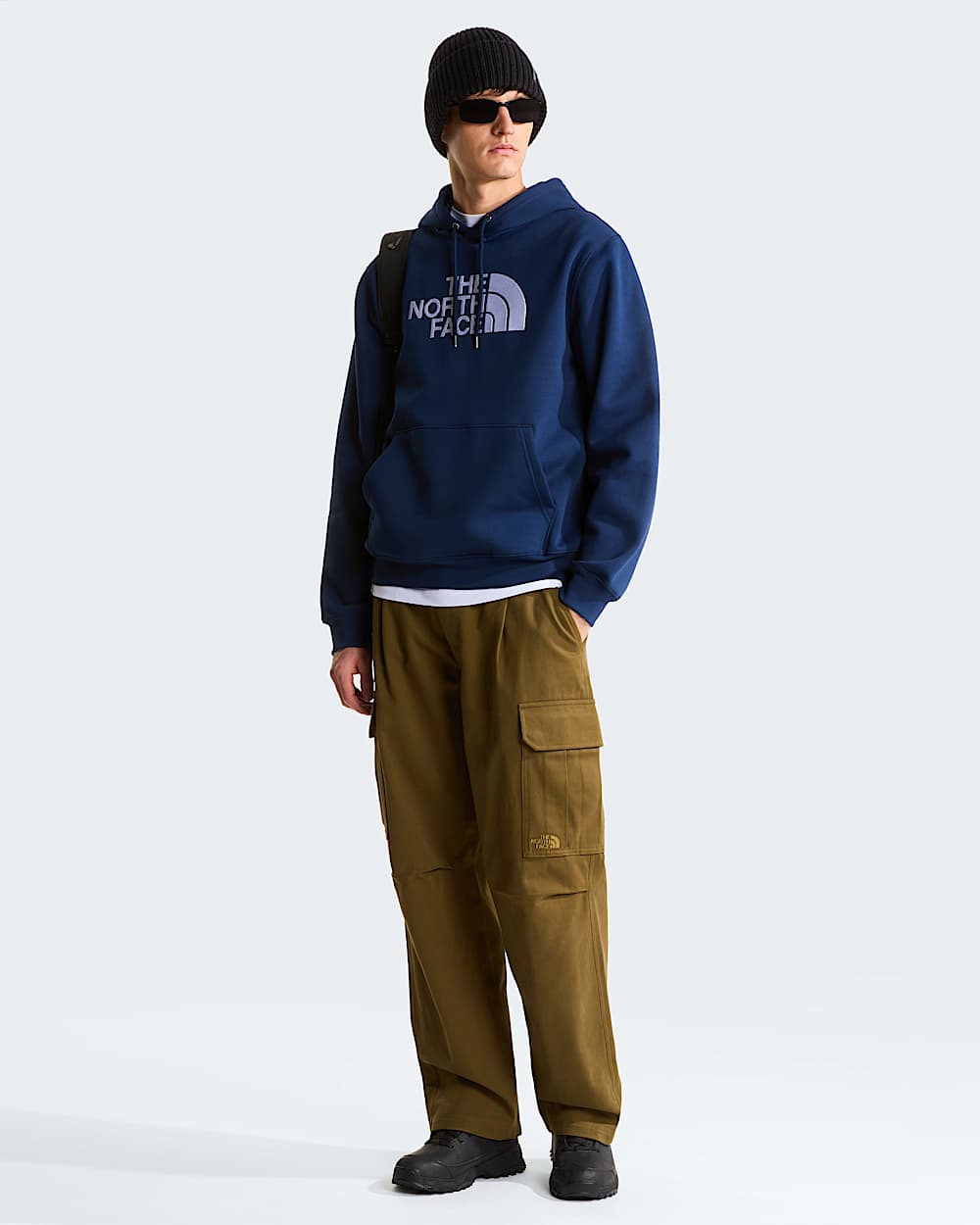 Felpa con cappuccio TNF Essential Drew Peak Regular da uomo TNF ALT1