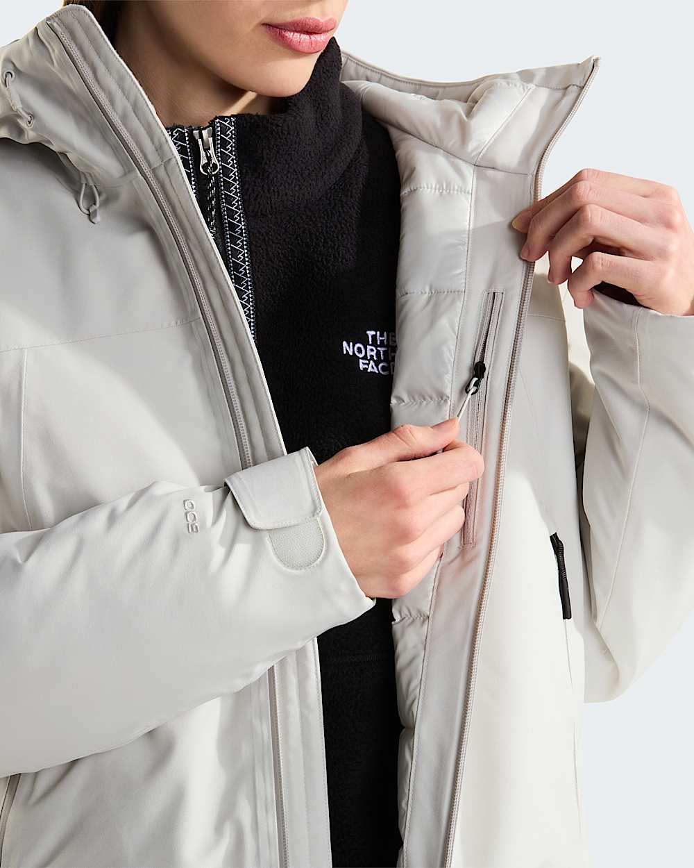 Womens TNF Range Down Hooded Jacket TNF ALT8