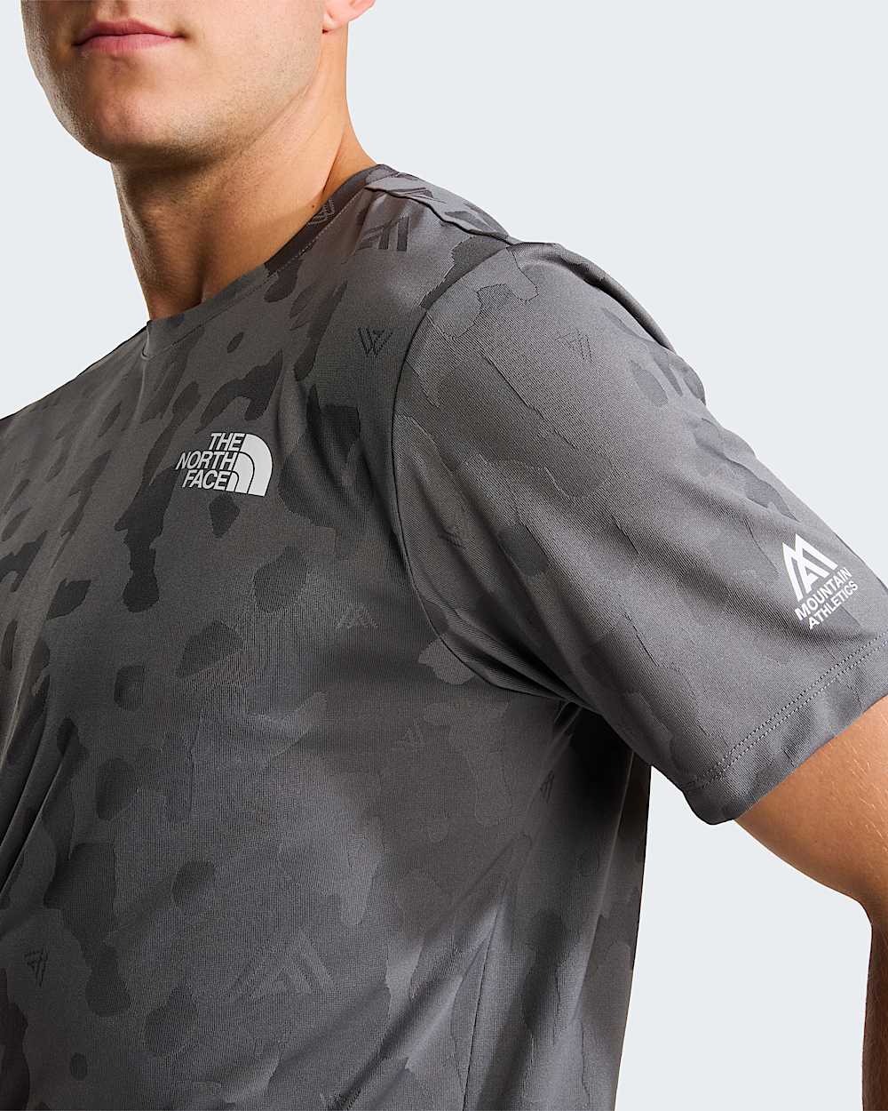 Mens Mountain Athletics TShirt 20 TNF ALT4