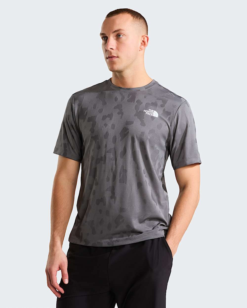 Mens Mountain Athletics TShirt 20 TNF HERO