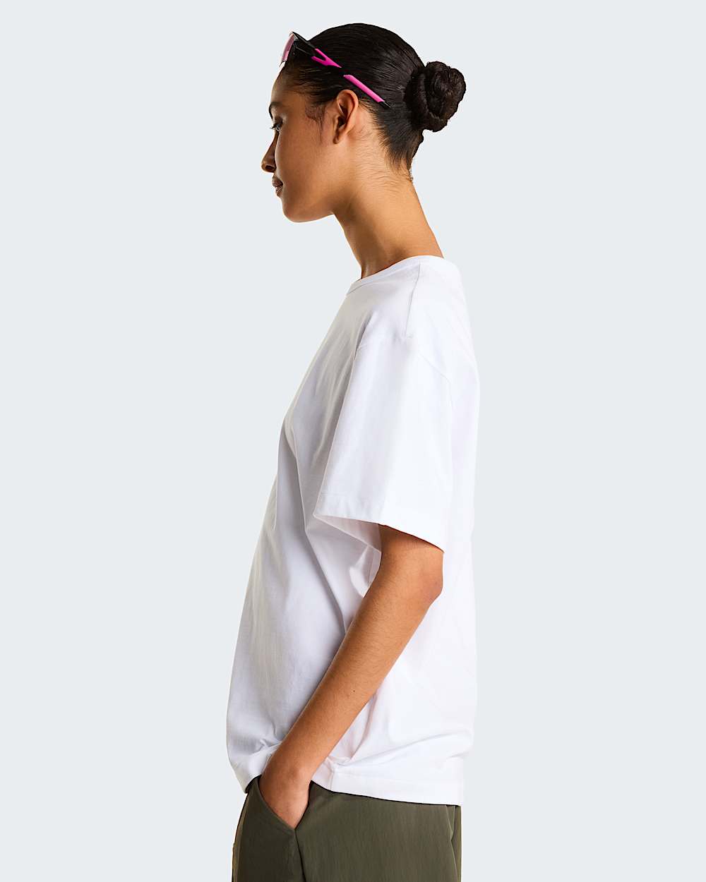 Unisex TNF Tag Logo Play TShirt mit lockerer Passform TNF ALT15