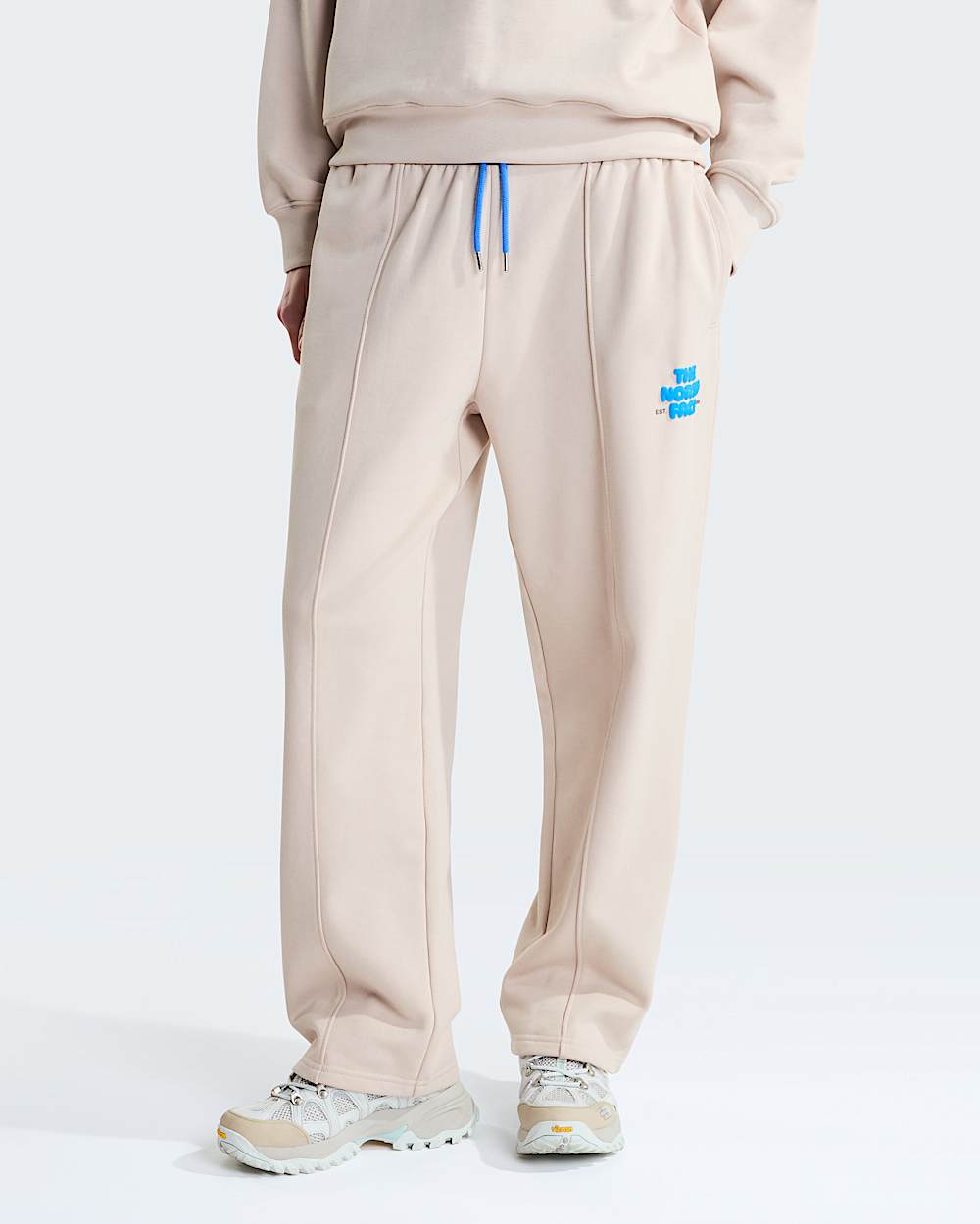 Womens Explore Fonts Relaxed Graphic Joggers TNF HERO