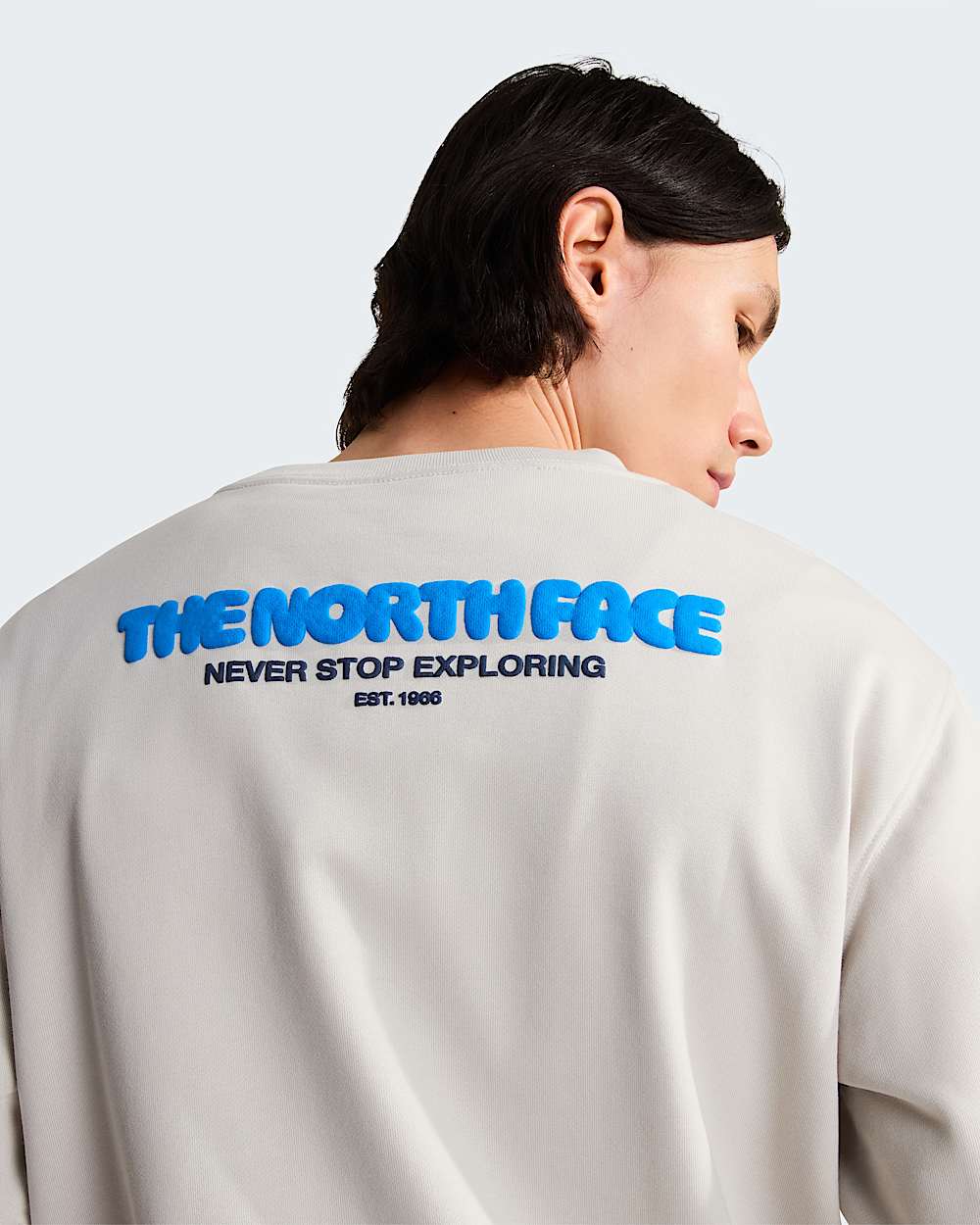 Mens Explore Fonts Relaxed Graphic Sweatshirt TNF ALT5