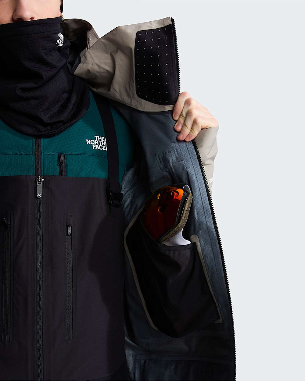 Mens Summit Verbier GORETEX Jacket TNF alt9